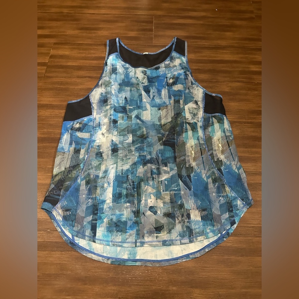 Lululemon Sculpt Tank II Sun Dazed Multi Blue / Super Dark
W1ACTS Size 12? - Picture 3 of 6